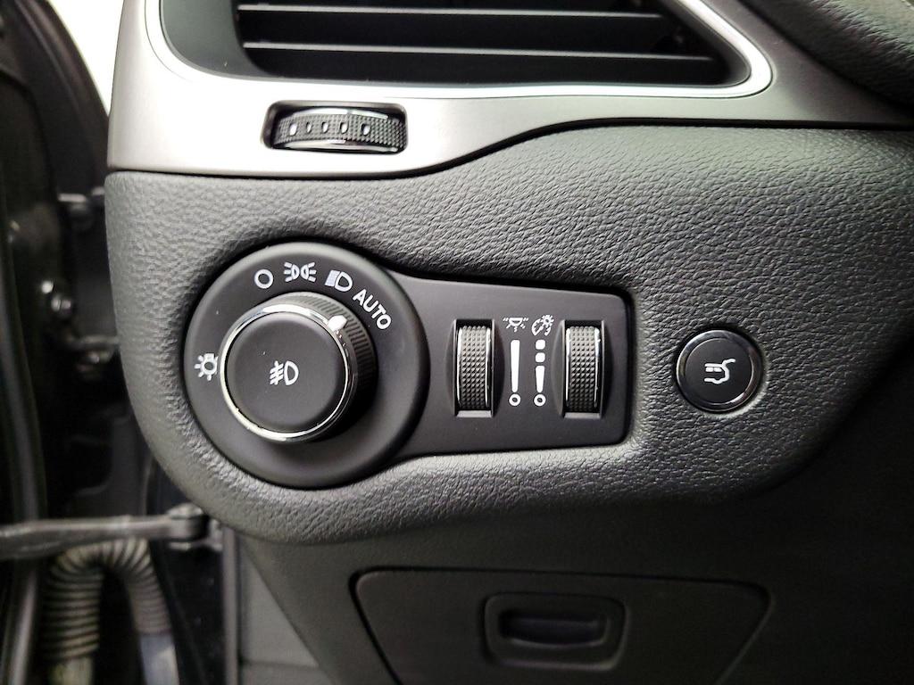 used 2019 Jeep Cherokee car, priced at $19,998