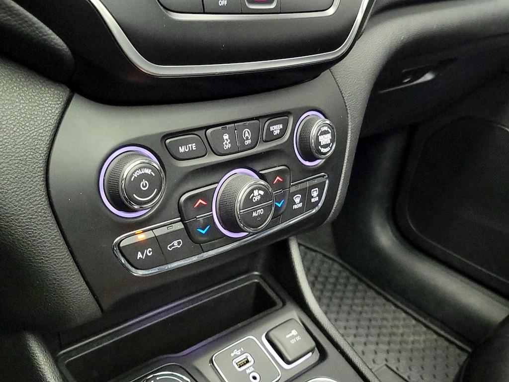 used 2019 Jeep Cherokee car, priced at $19,998