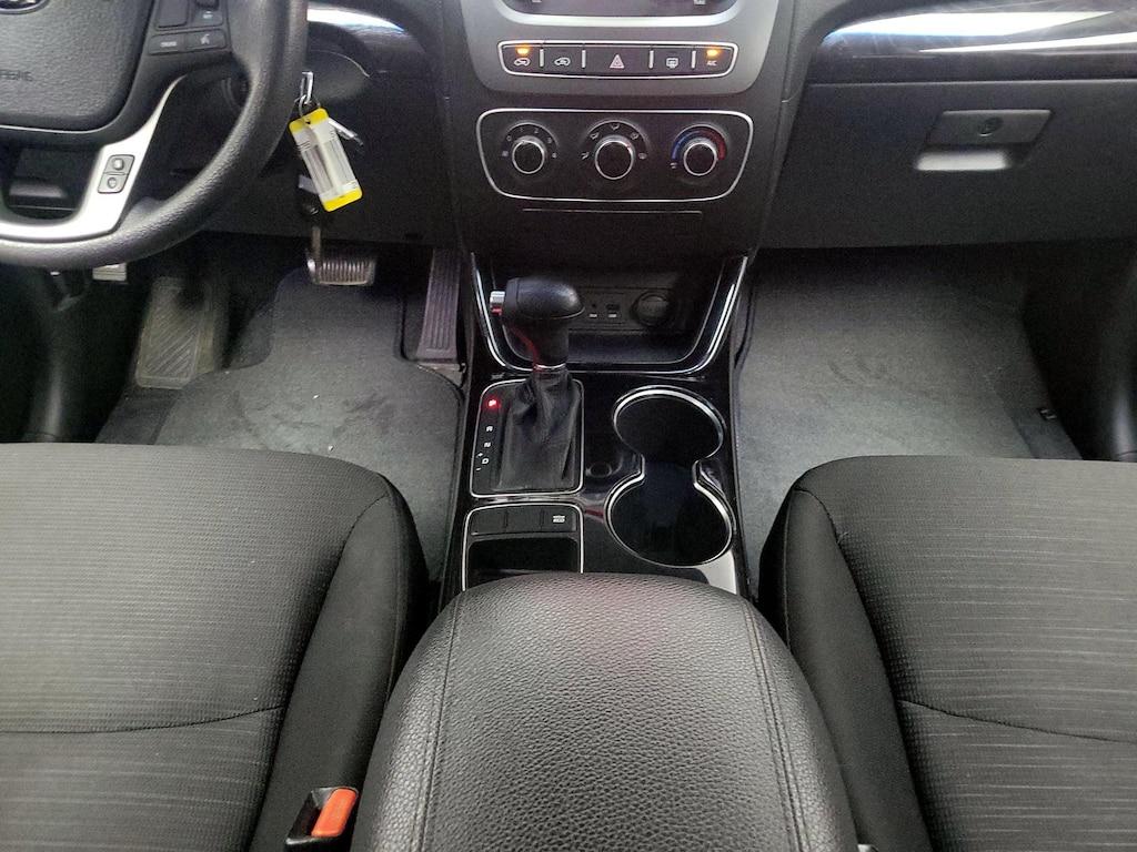 used 2015 Kia Sorento car, priced at $13,998