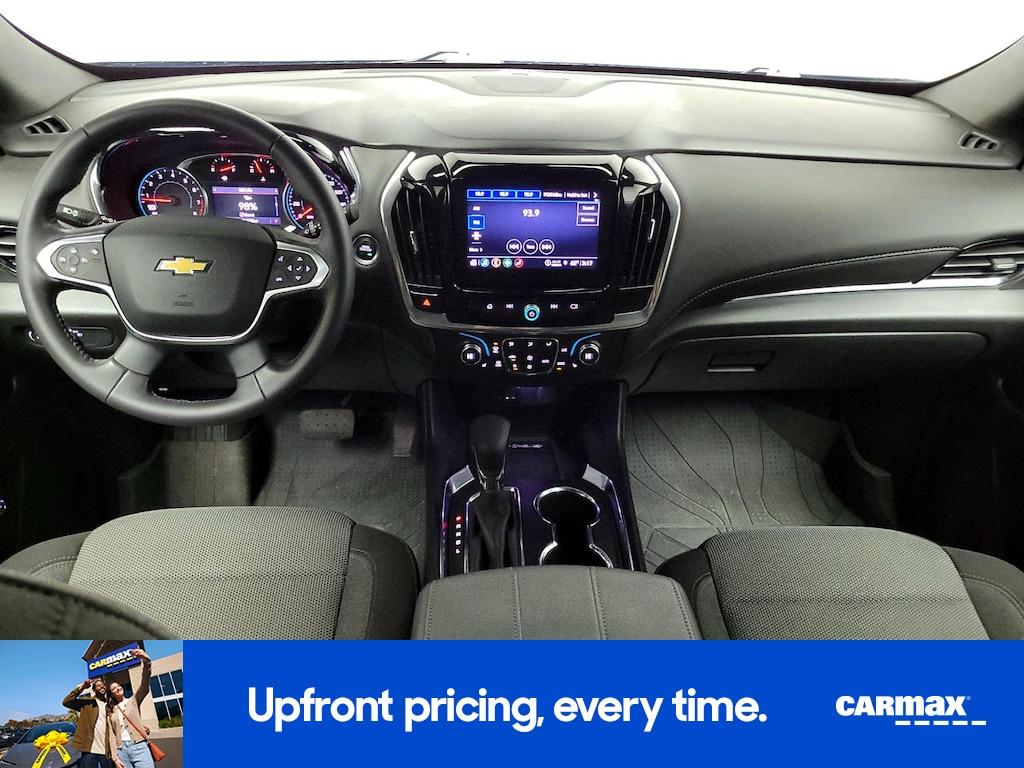 used 2022 Chevrolet Traverse car, priced at $29,998