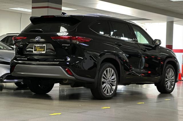 used 2023 Toyota Highlander Hybrid car, priced at $53,988