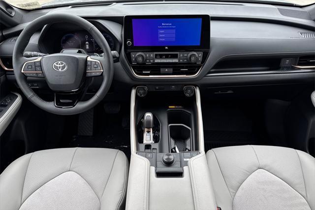 new 2025 Toyota Grand Highlander Hybrid car