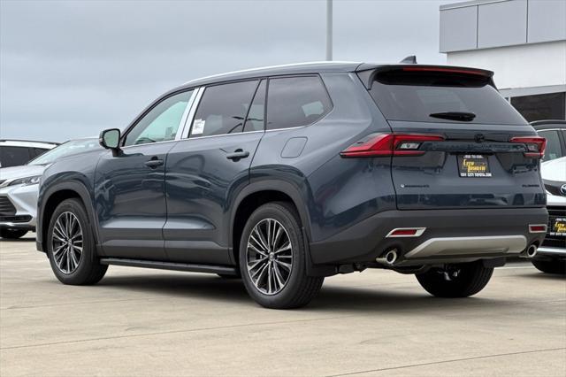 new 2025 Toyota Grand Highlander Hybrid car