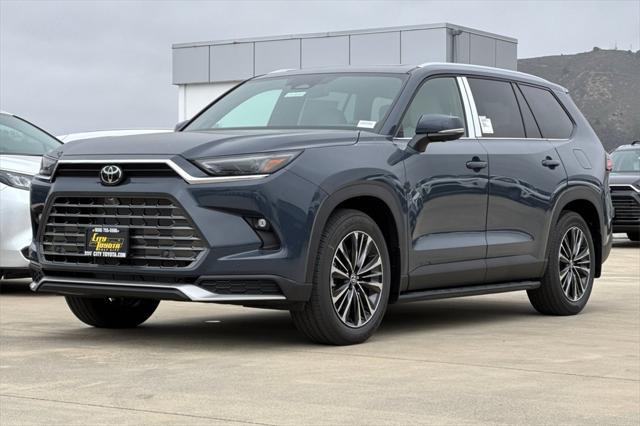 new 2025 Toyota Grand Highlander Hybrid car