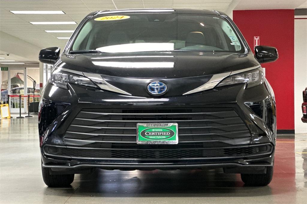 used 2024 Toyota Sienna car, priced at $44,988