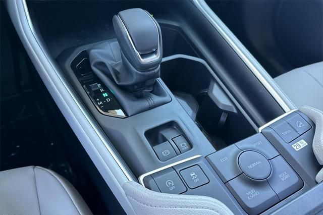 new 2025 Toyota Grand Highlander car