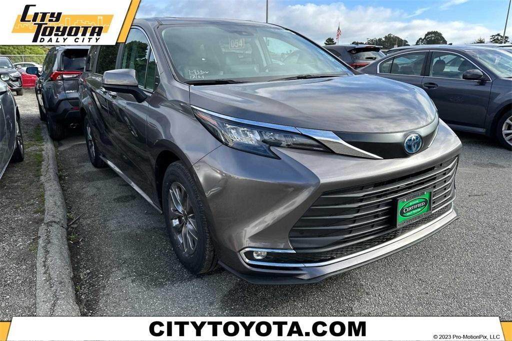 used 2024 Toyota Sienna car, priced at $48,988