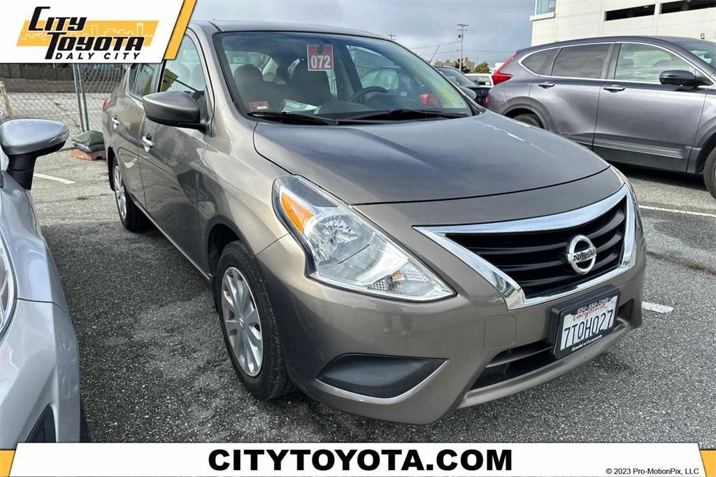 used 2015 Nissan Versa car