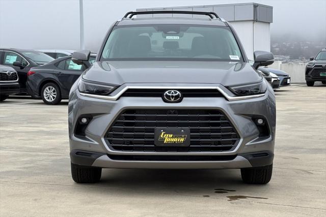 new 2025 Toyota Grand Highlander car