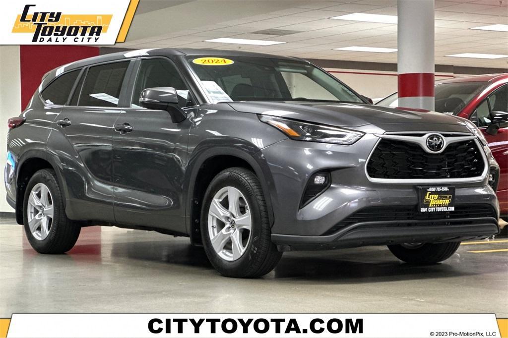 used 2024 Toyota Highlander car, priced at $36,988