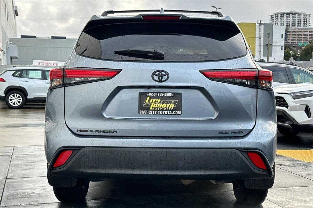 used 2022 Toyota Highlander car, priced at $35,988