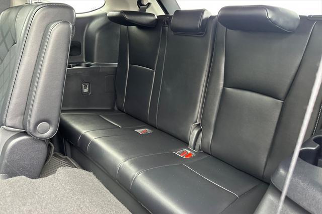 used 2022 Toyota Highlander car, priced at $42,988