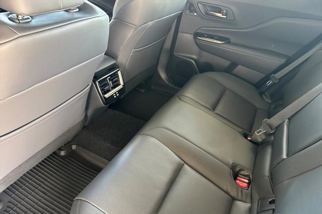 new 2025 Toyota Crown Signia car