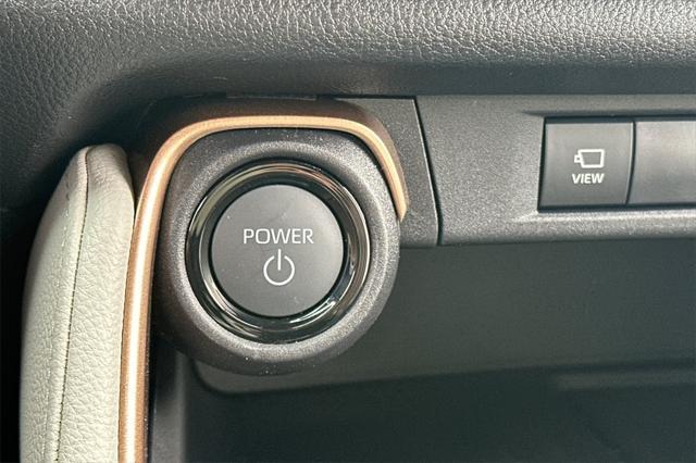 new 2025 Toyota Grand Highlander Hybrid car