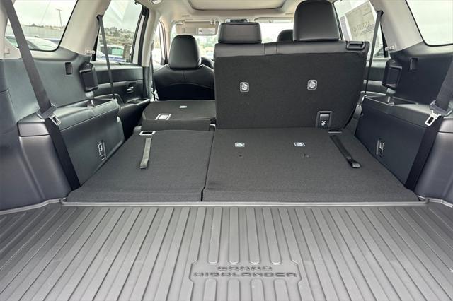 new 2025 Toyota Grand Highlander car