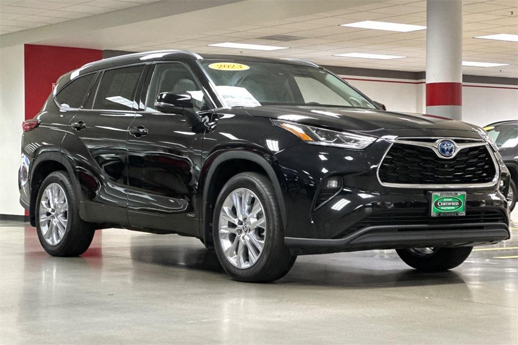 used 2023 Toyota Highlander Hybrid car, priced at $52,988