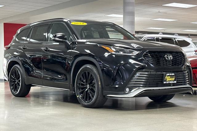 used 2024 Toyota Highlander car, priced at $46,988