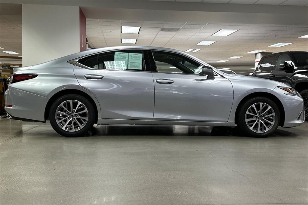 used 2022 Lexus ES 350 car, priced at $35,988