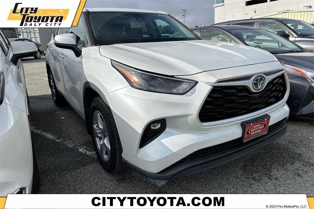 used 2022 Toyota Highlander Hybrid car, priced at $35,988