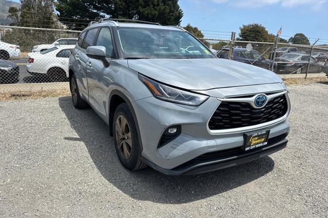 used 2023 Toyota Highlander Hybrid car, priced at $42,988