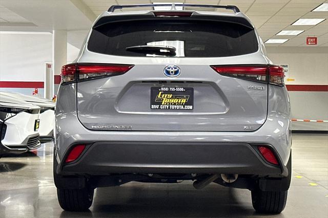 used 2023 Toyota Highlander Hybrid car, priced at $42,988