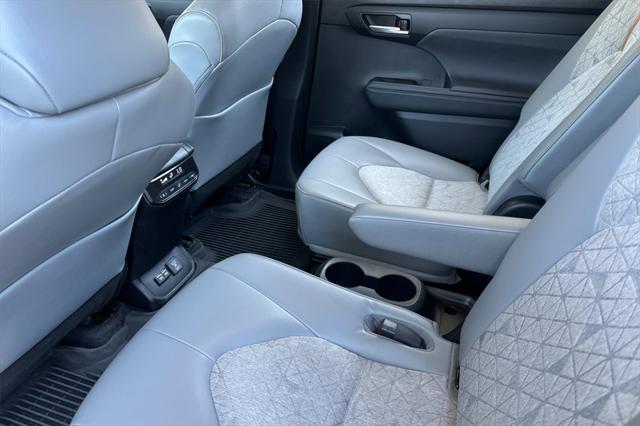 used 2023 Toyota Highlander Hybrid car, priced at $42,988
