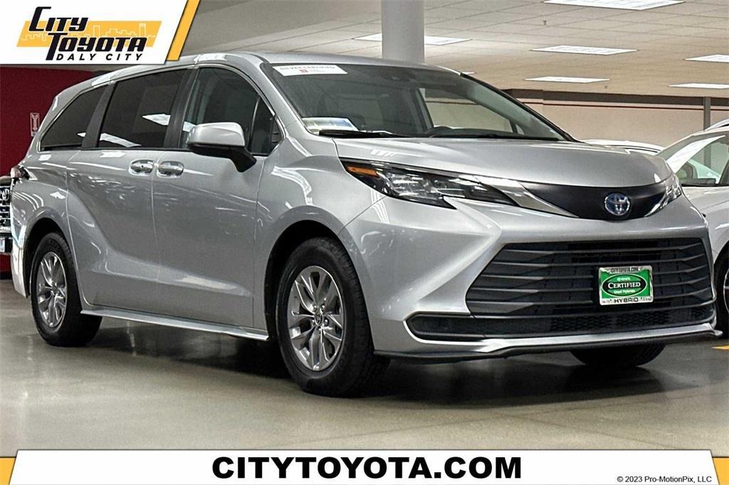 used 2022 Toyota Sienna car, priced at $35,988