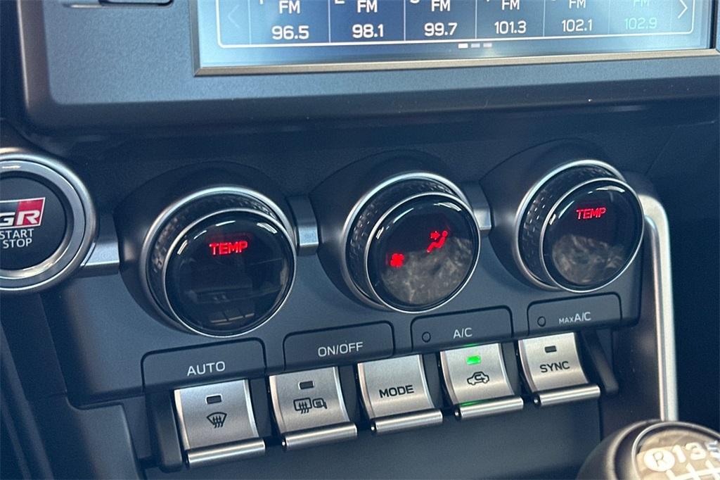 new 2025 Toyota GR86 car