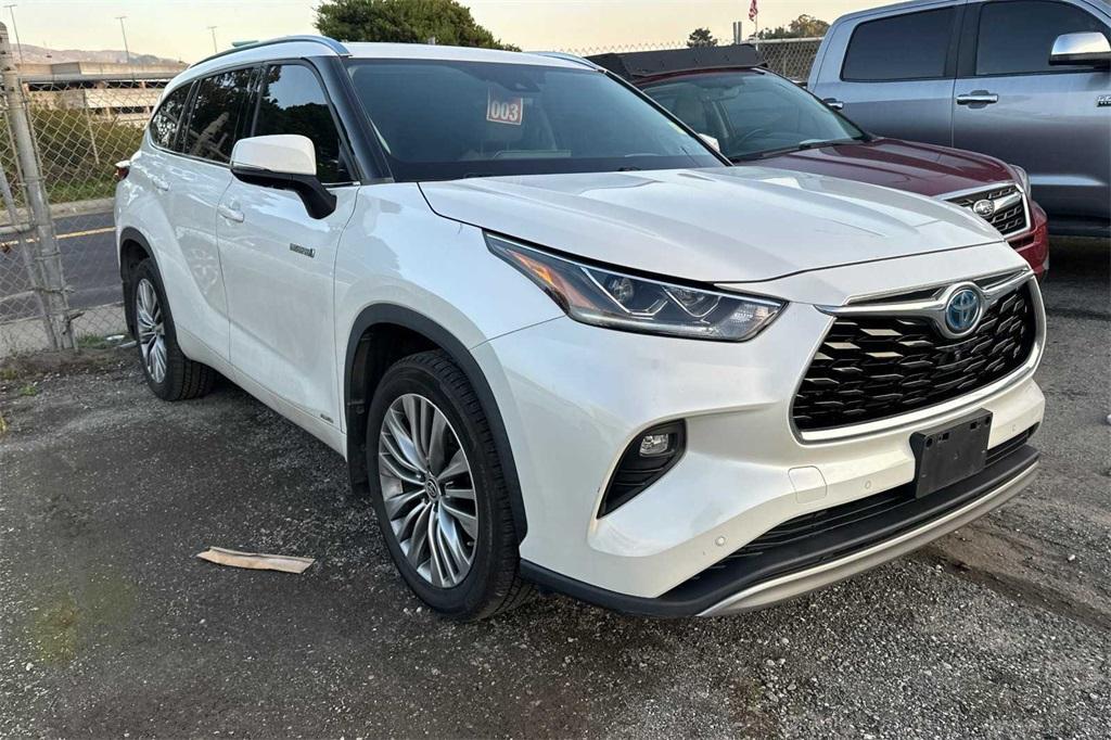 used 2020 Toyota Highlander Hybrid car, priced at $34,988