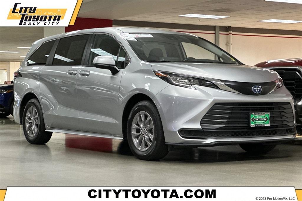 used 2022 Toyota Sienna car, priced at $31,988