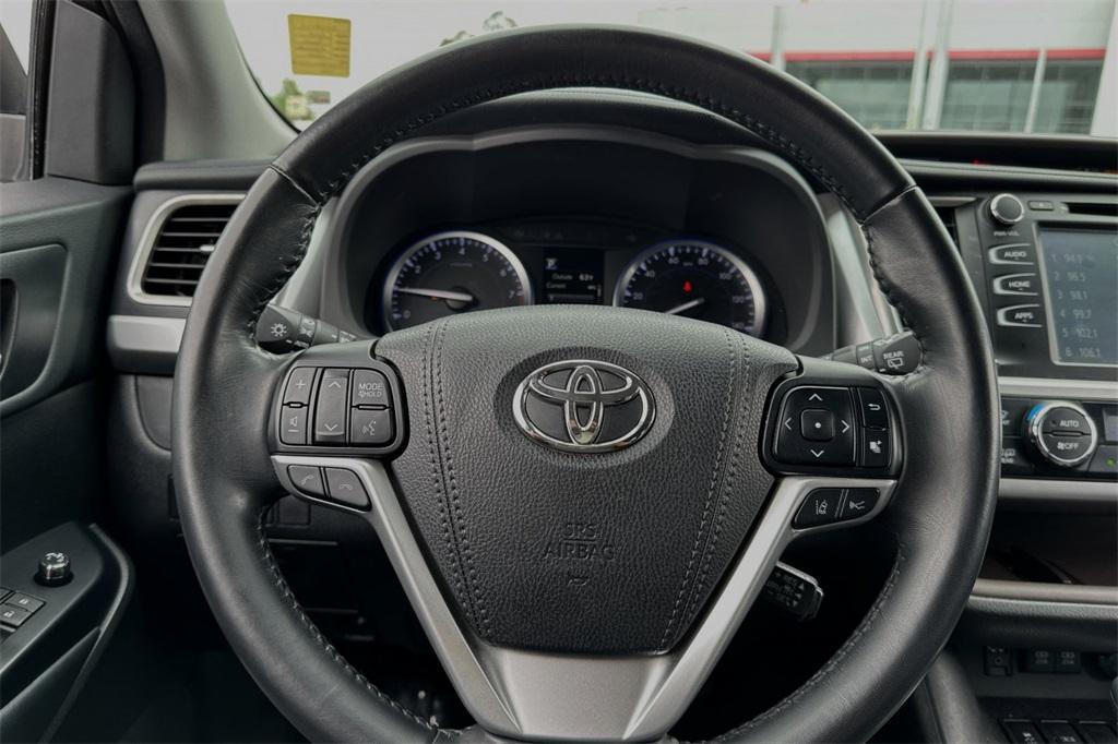 used 2018 Toyota Highlander car, priced at $31,988