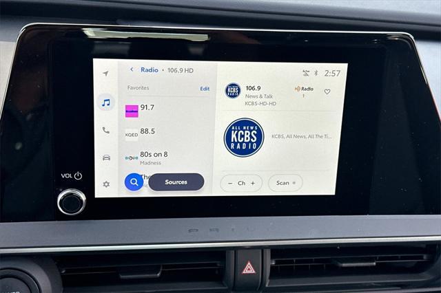 new 2025 Toyota Prius car