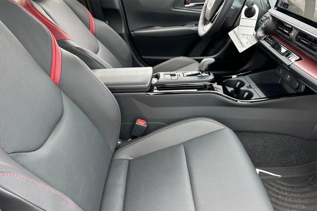 new 2025 Toyota Prius car