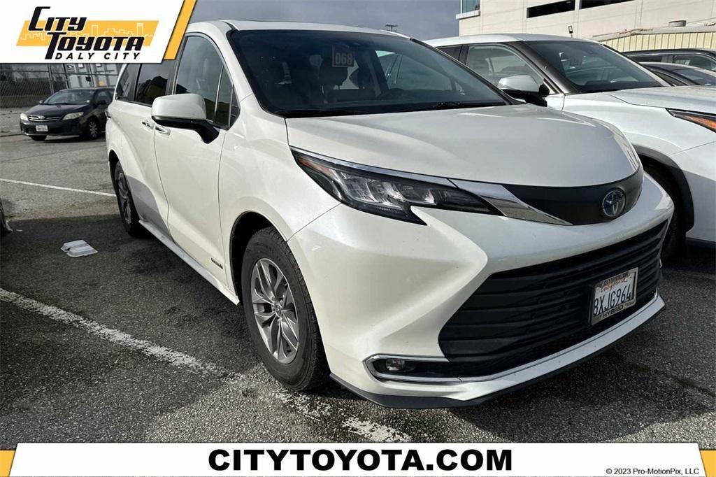 used 2021 Toyota Sienna car