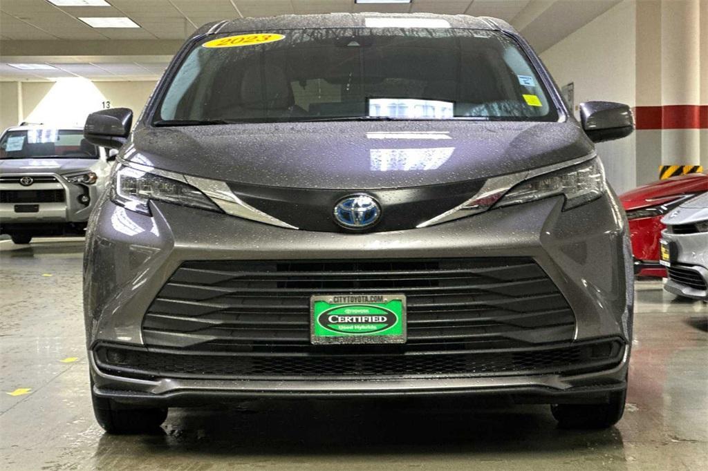 used 2023 Toyota Sienna car, priced at $41,988