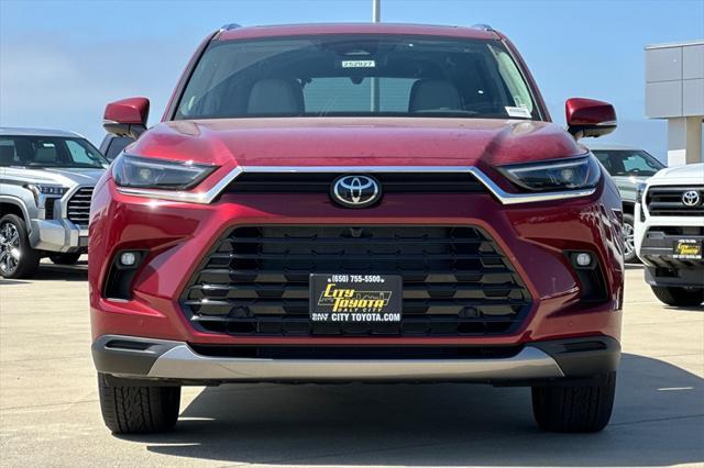 new 2025 Toyota Grand Highlander car