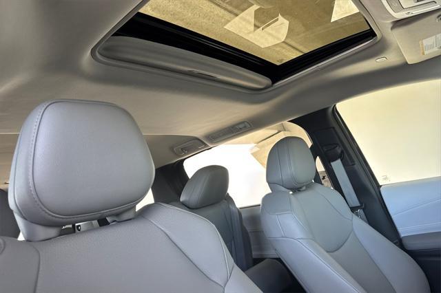 new 2025 Toyota Sienna car