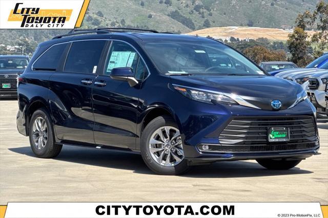 new 2025 Toyota Sienna car