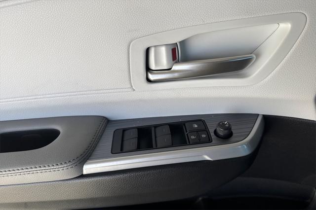 new 2025 Toyota Sienna car