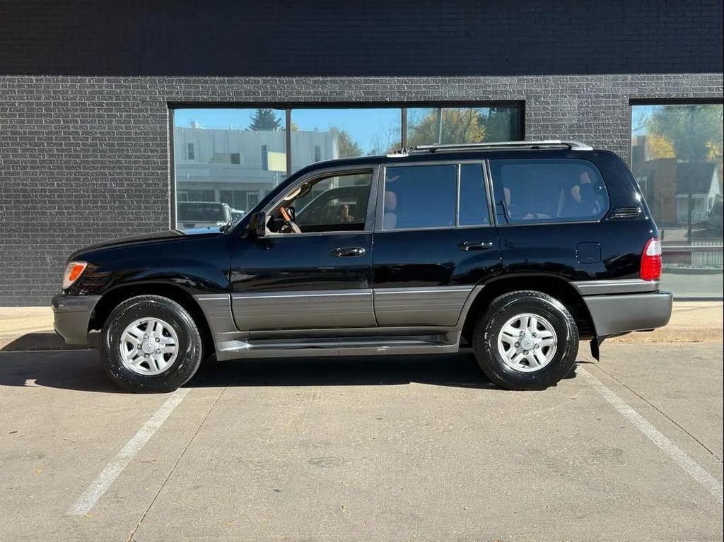 used 2000 Lexus LX 470 car, priced at $19,990