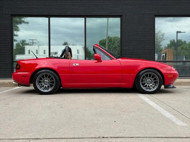 used 1994 Mazda MX-5 Miata car, priced at $15,990