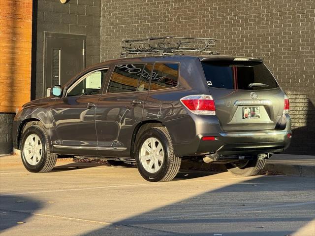 used 2012 Toyota Highlander car, priced at $13,990