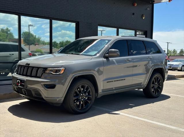 used 2022 Jeep Grand Cherokee car, priced at $29,990