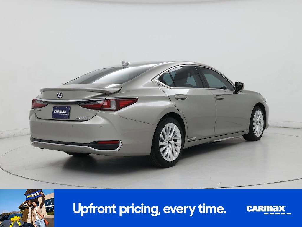 used 2020 Lexus ES 300h car, priced at $30,998