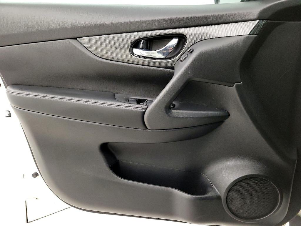 used 2016 Nissan Rogue car, priced at $12,998