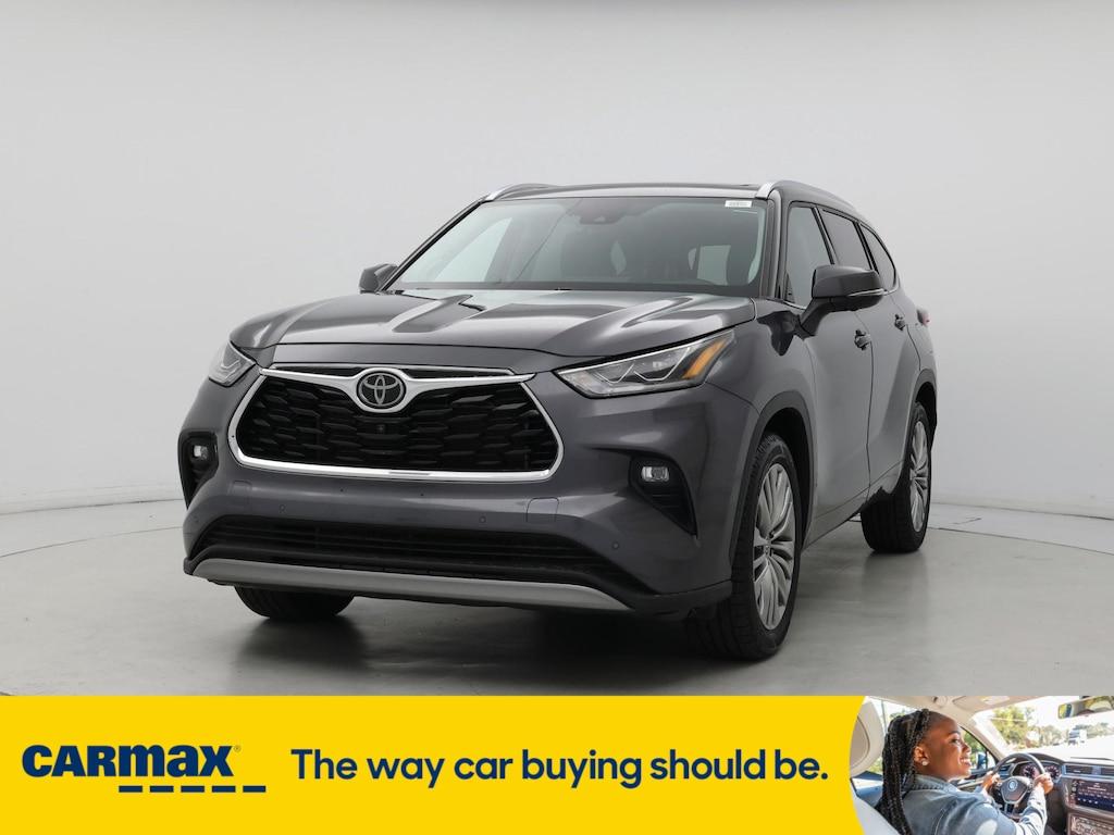 used 2023 Toyota Highlander car, priced at $40,998