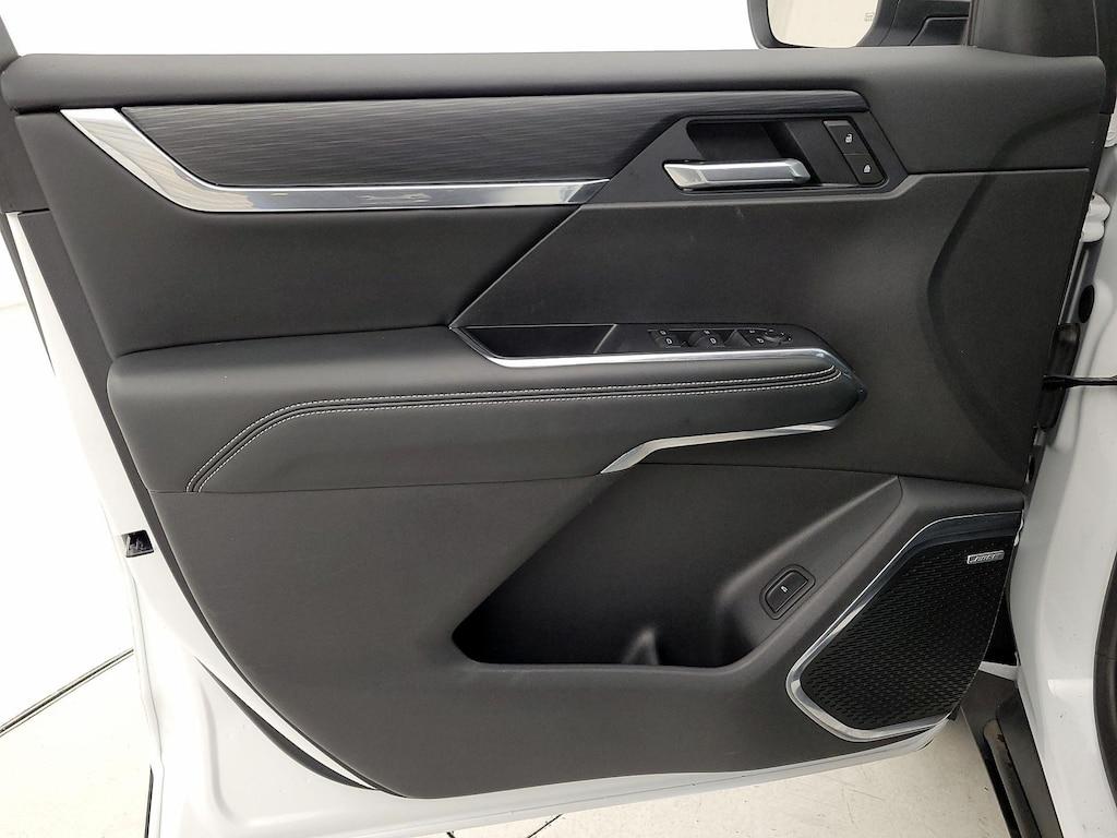 used 2025 GMC Acadia car, priced at $35,998