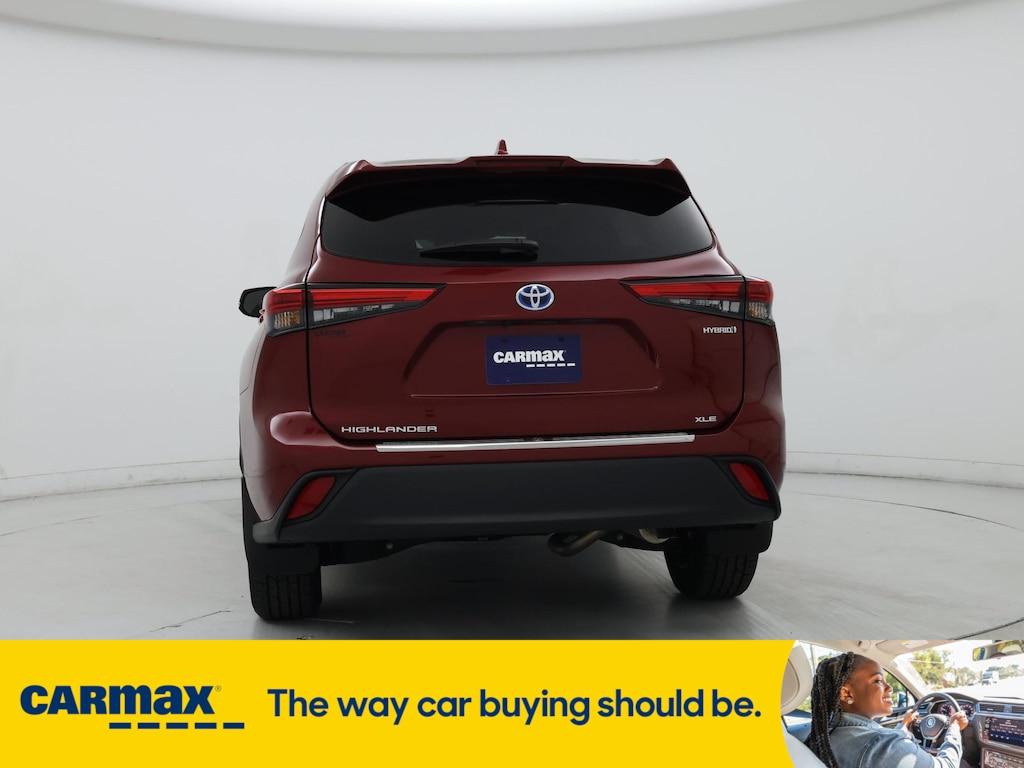used 2023 Toyota Highlander Hybrid car, priced at $46,998