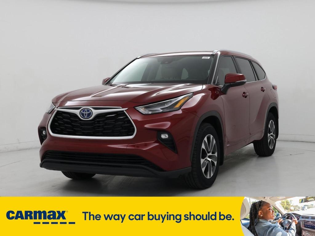 used 2023 Toyota Highlander Hybrid car, priced at $46,998