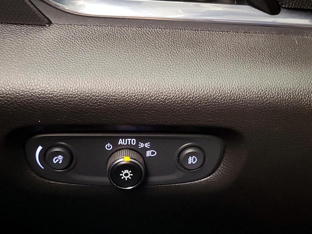 used 2021 Chevrolet Traverse car, priced at $35,998